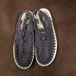 Keen UNEEK Men’s Size 13 Dress Blue